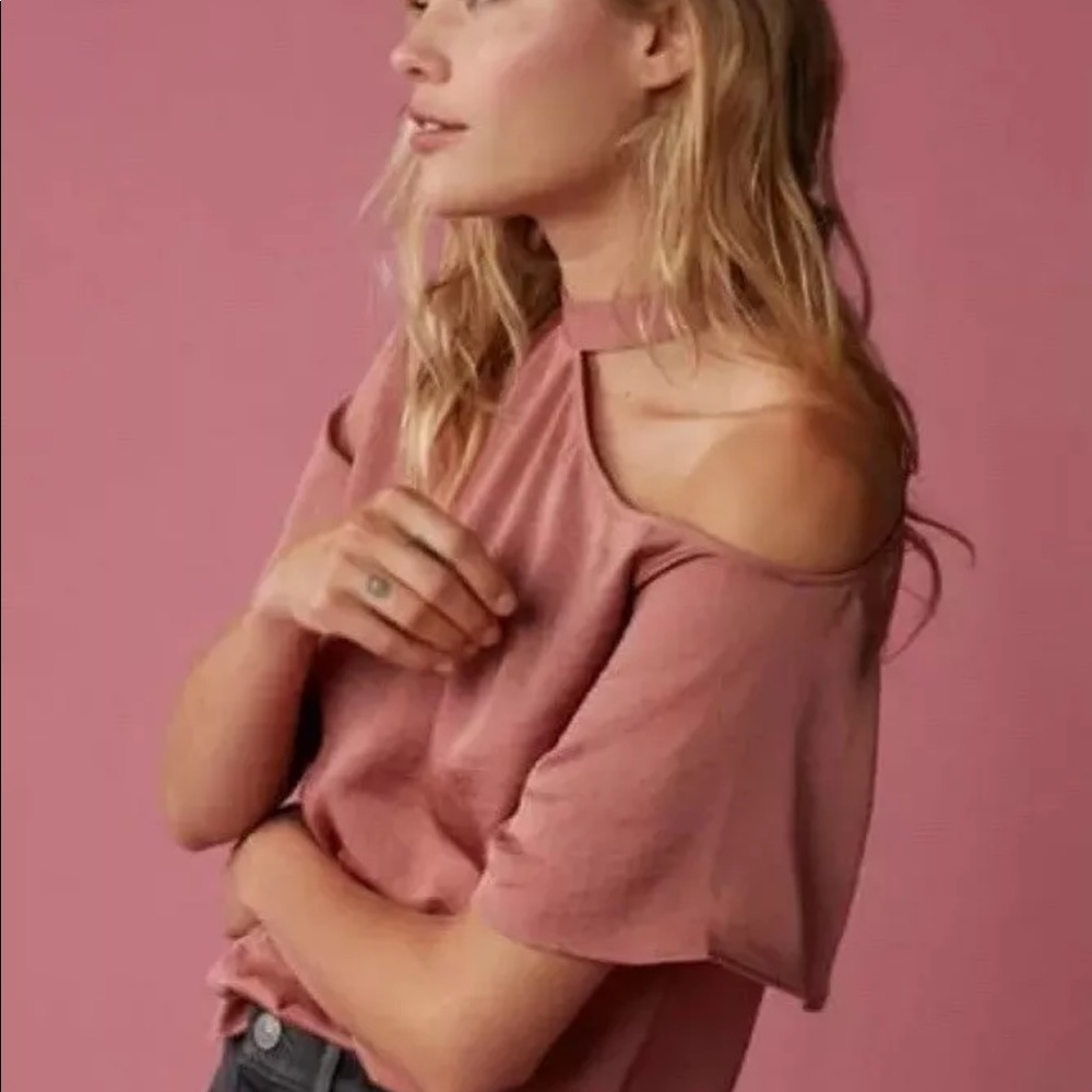 ✨HP✨EXPRESS Cold Shoulder Mock Neck Top Blouse XS